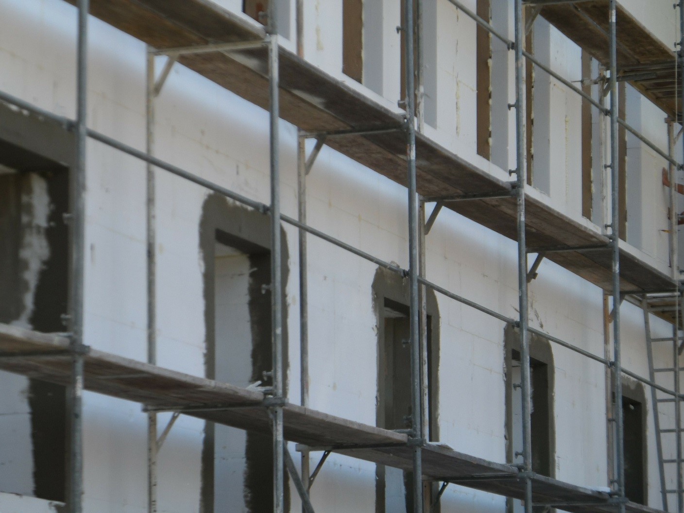 Izolacja elewacji styropianem - jak ją wykonać