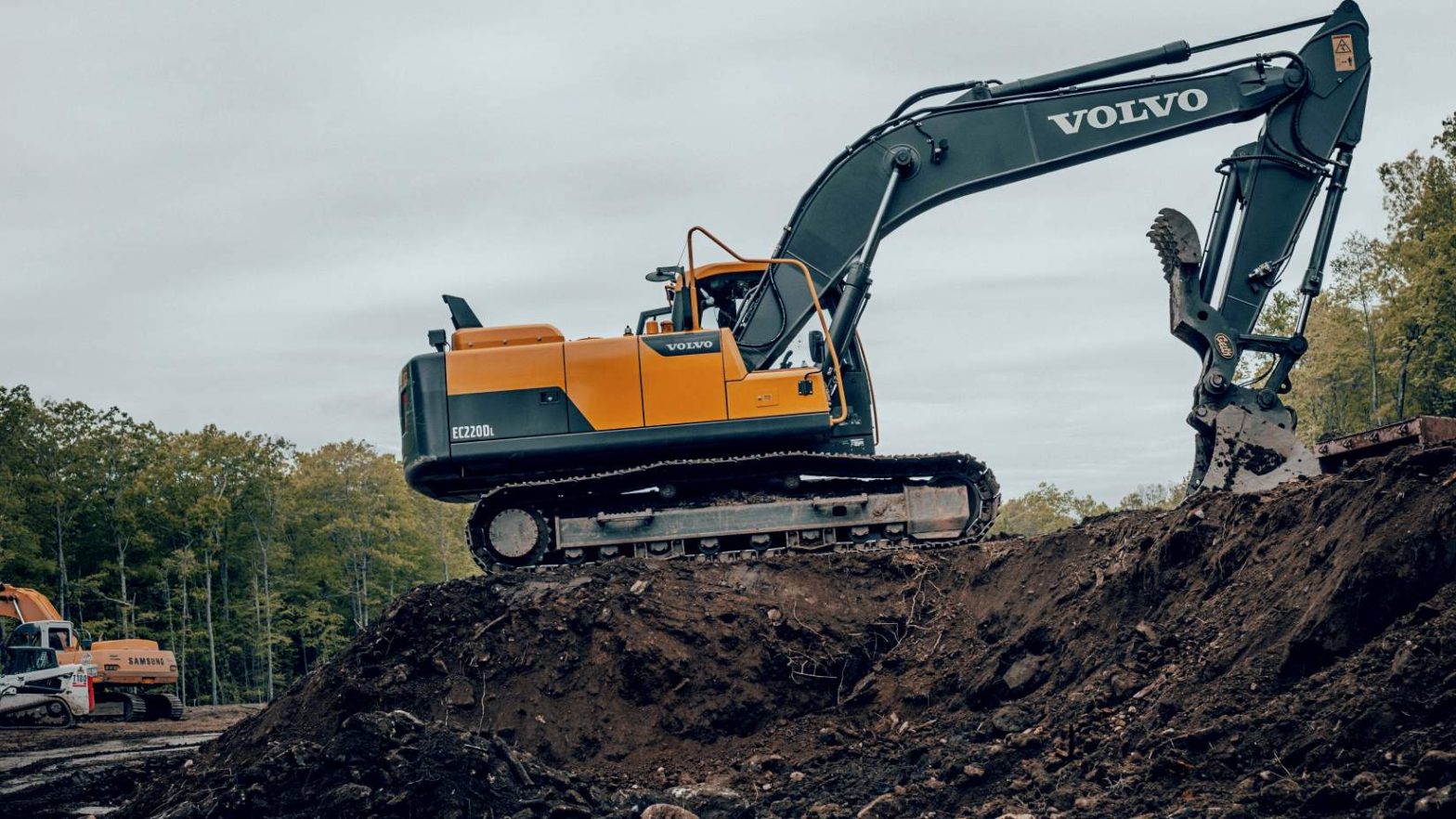 Koparka podczas pracy