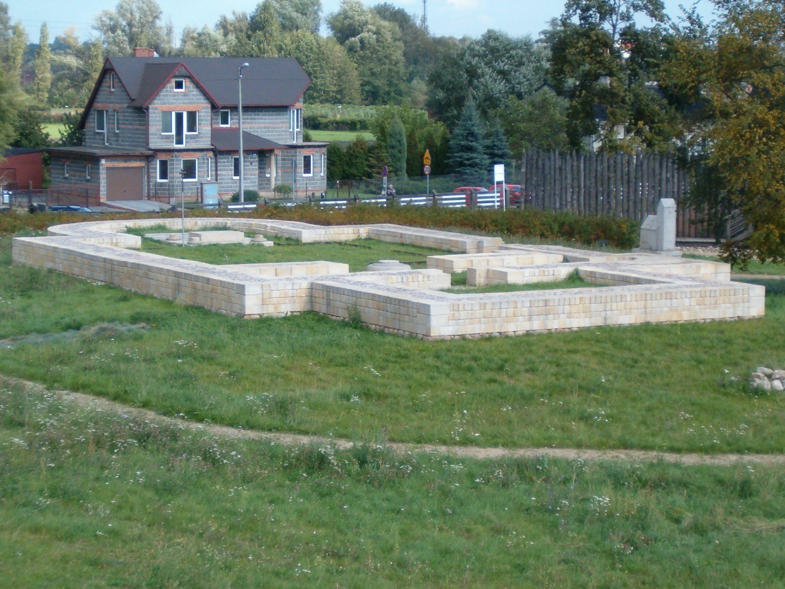 Folia kubełkowa na styropian